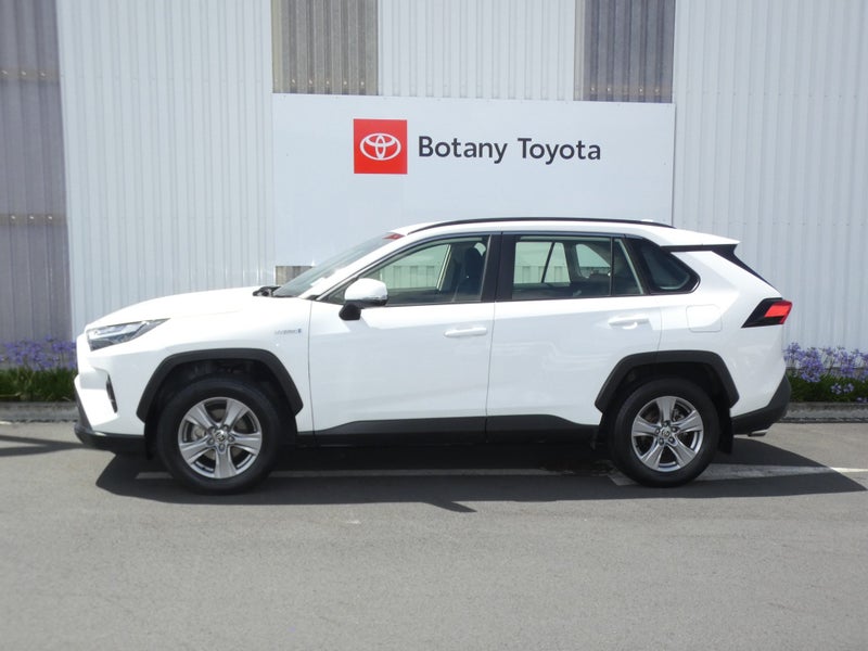 2023 Toyota RAV4 GX Hybrid AWD image 5