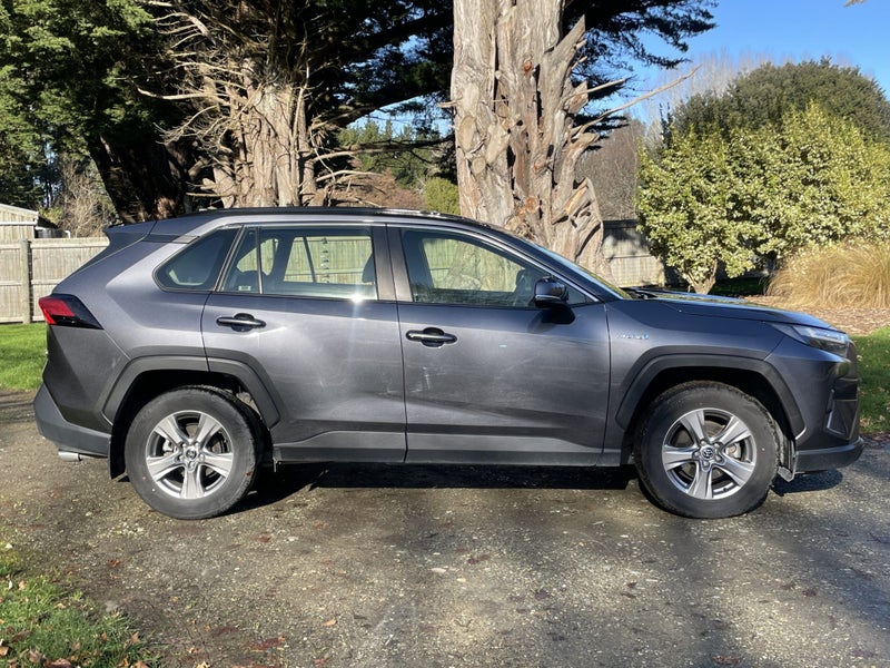 2023 Toyota RAV4 GX Hybrid AWD image 3