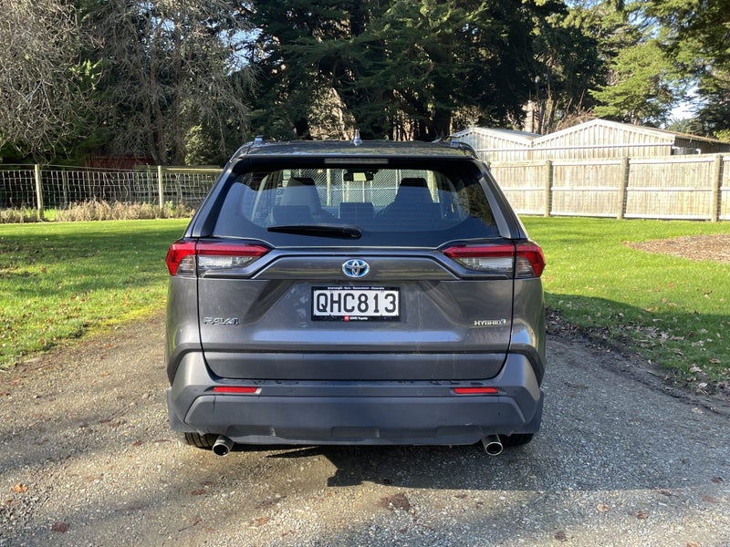 2023 Toyota RAV4 GX Hybrid AWD image 5