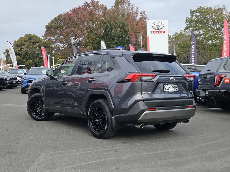 2023 Toyota RAV4 GXL 2.0P image 3