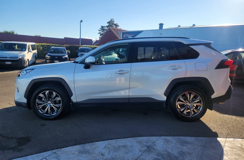 2023 Toyota RAV4 GXL 2.0P CVT FWD Automatic SUV image 3