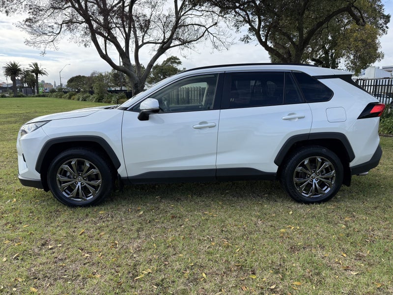 2023 Toyota RAV4 GXL 2.0P CVT FWD Automatic SUV image 4