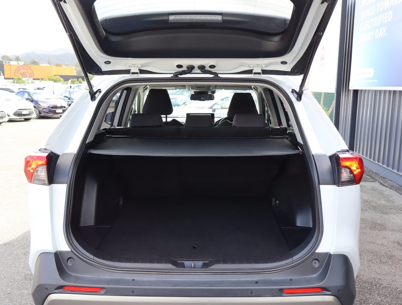 2023 Toyota RAV4 GXL 2.0P CVT FWD SUV/5D/5S image 3