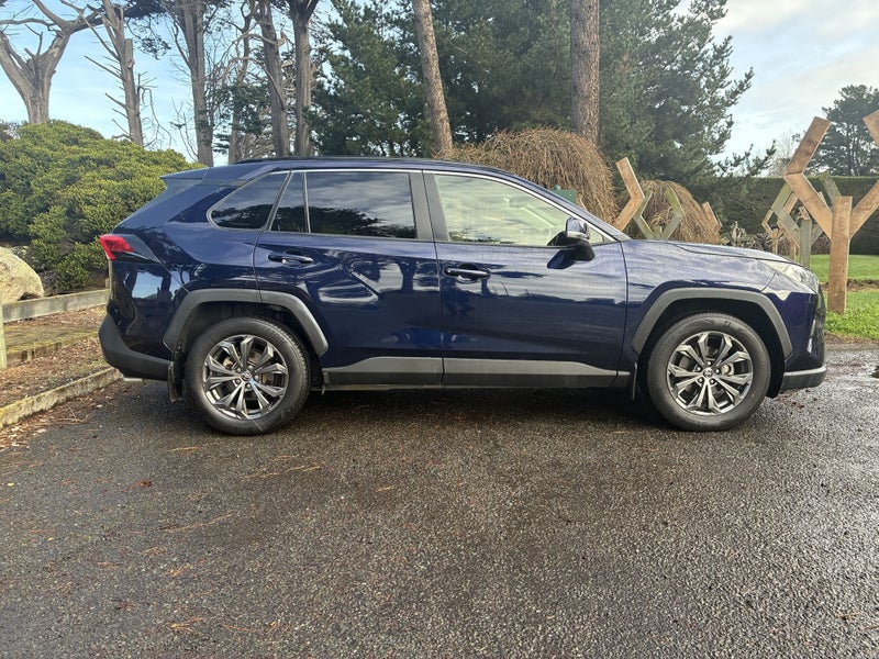 2023 Toyota RAV4 GXL 2.5P image 2
