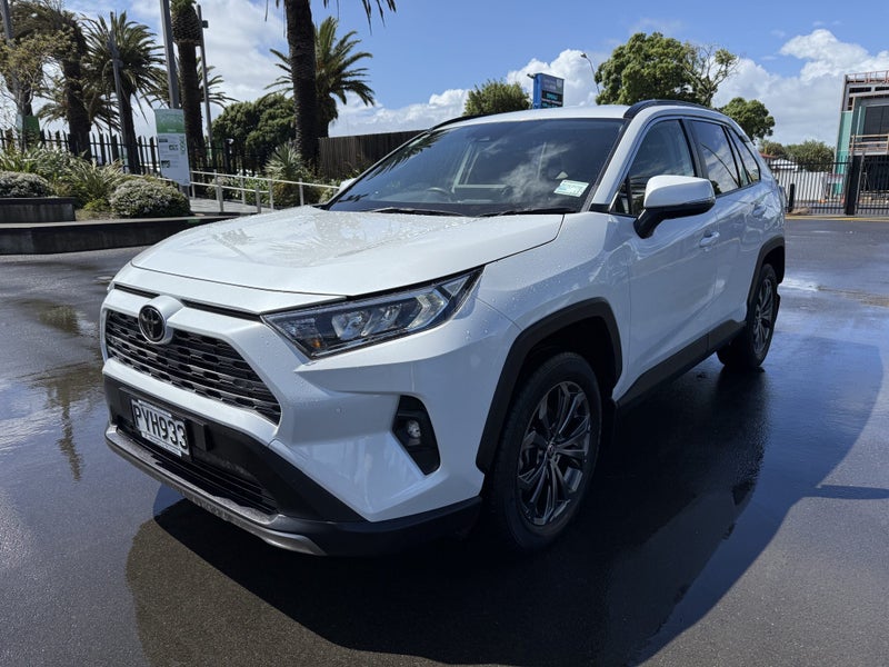 2023 Toyota RAV4 GXL 2.5P Automatic AWD SUV image 3
