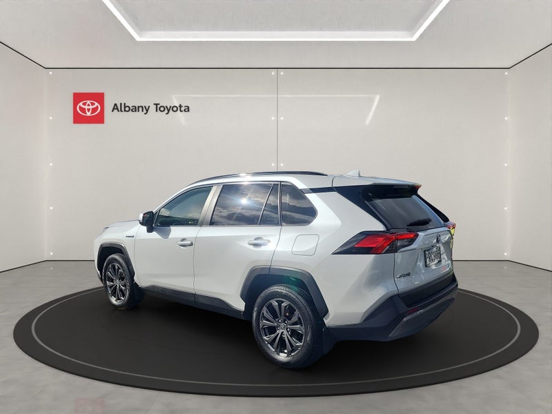 2023 Toyota RAV4 GXL 2.5P HV ECVT AWD SUV/5D/5S... image 5