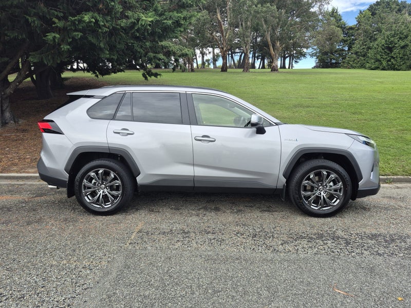 2023 Toyota RAV4 GXL 2.5P HV ECVT AWD SUV/5D/5S image 3