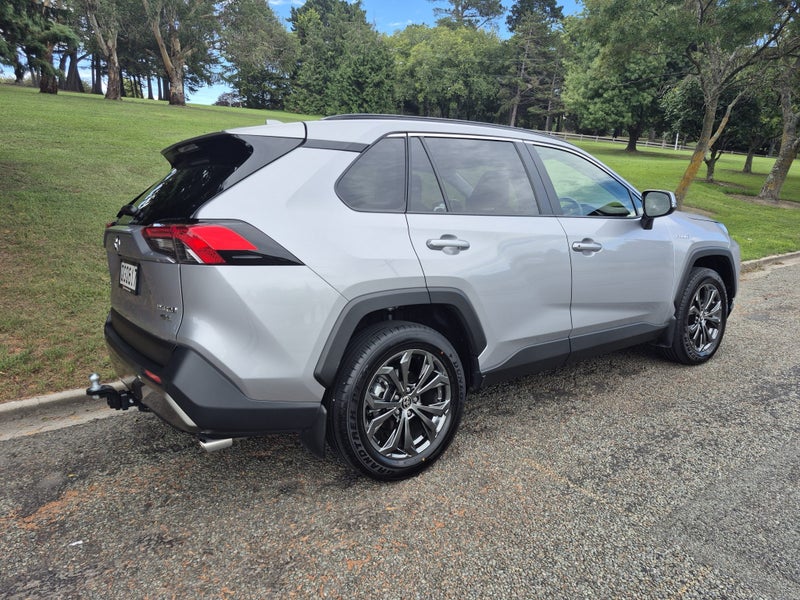 2023 Toyota RAV4 GXL 2.5P HV ECVT AWD SUV/5D/5S image 4