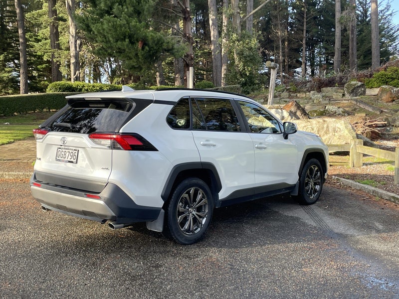 2023 Toyota RAV4 GXL AWD image 4