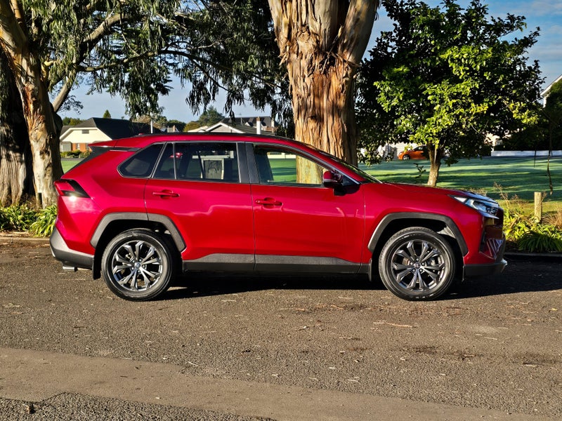 2023 Toyota RAV4 GXL AWD image 2