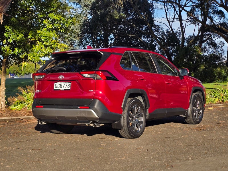 2023 Toyota RAV4 GXL AWD image 3