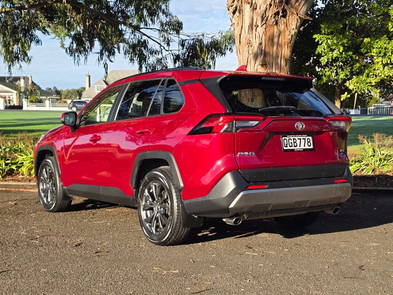 2023 Toyota RAV4 GXL AWD image 5