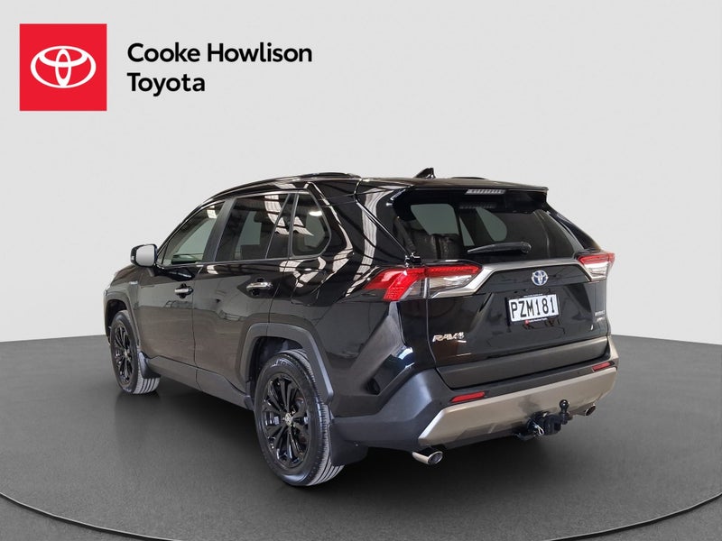 2023 Toyota RAV4 Limited 2.5L Hybrid image 4