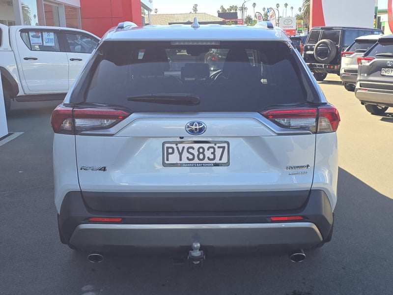 2023 Toyota RAV4 Limited 2.5P AWD HYBRID Auto image 4
