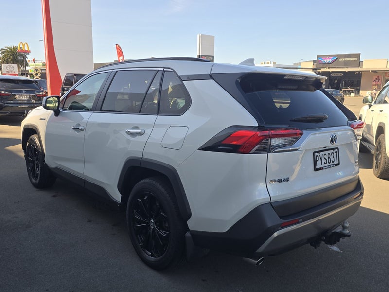 2023 Toyota RAV4 Limited 2.5P AWD HYBRID Auto image 5