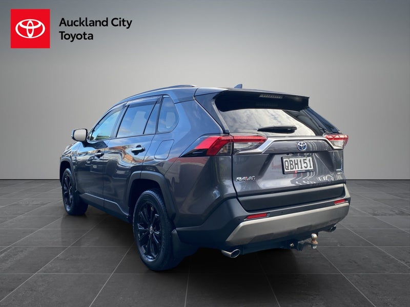 2023 Toyota RAV4 Limited 2.5P HV ECVT AWD SUV/5... image 5