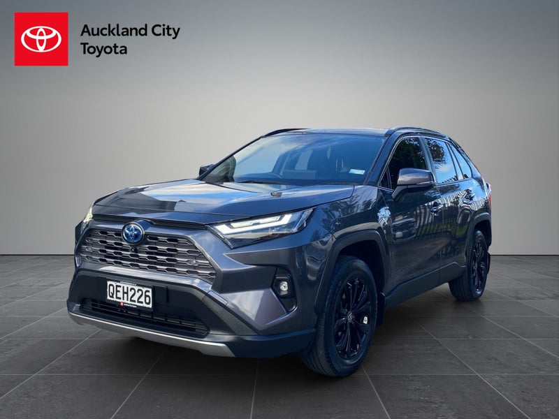 2023 Toyota RAV4 Limited 2.5P HV ECVT AWD SUV/5... image 3