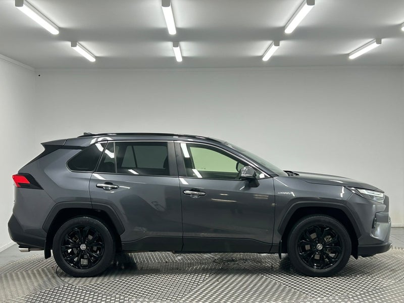 2023 Toyota RAV4 Limited 2.5P HYBRID AWD image 2