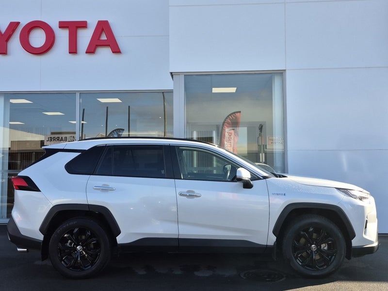 2023 Toyota RAV4 Limited 2.5P HYBRID AWD Auto image 2
