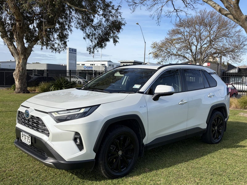 2023 Toyota RAV4 Limited 2.5P Hybrid AWD Automa... image 3
