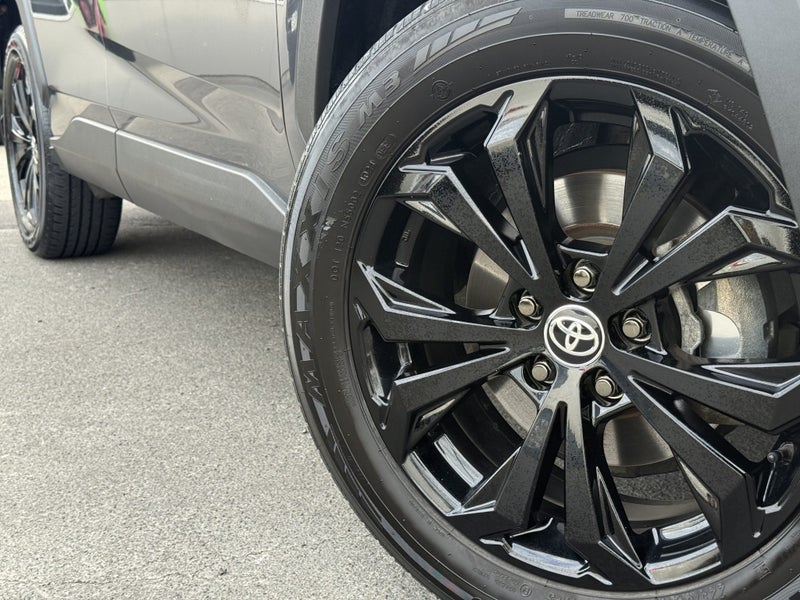 2023 Toyota RAV4 Limited 2.5P Hybrid ECVT AWD image 3