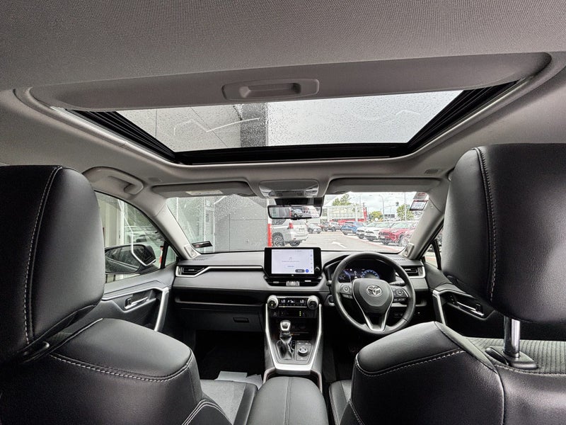 2023 Toyota RAV4 Limited 2.5P HYBRID LUXURY SUV image 2