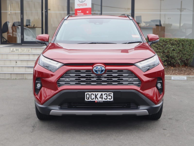 2023 Toyota RAV4 Limited HYBRID, Leather image 2