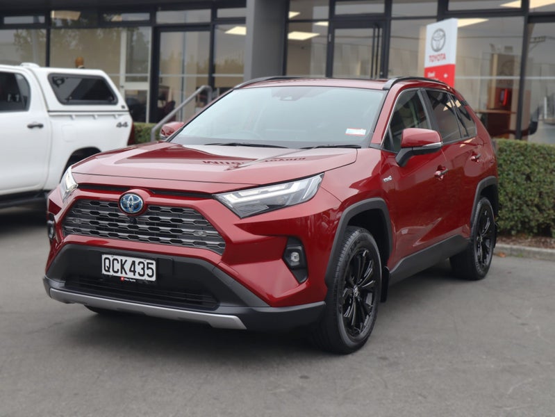 2023 Toyota RAV4 Limited HYBRID, Leather image 3