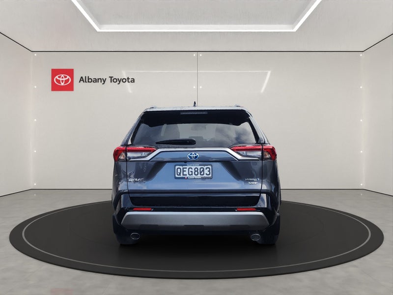 2023 Toyota RAV4 XSE 2.5P HV ECVT AWD SUV/5D/5S... image 4