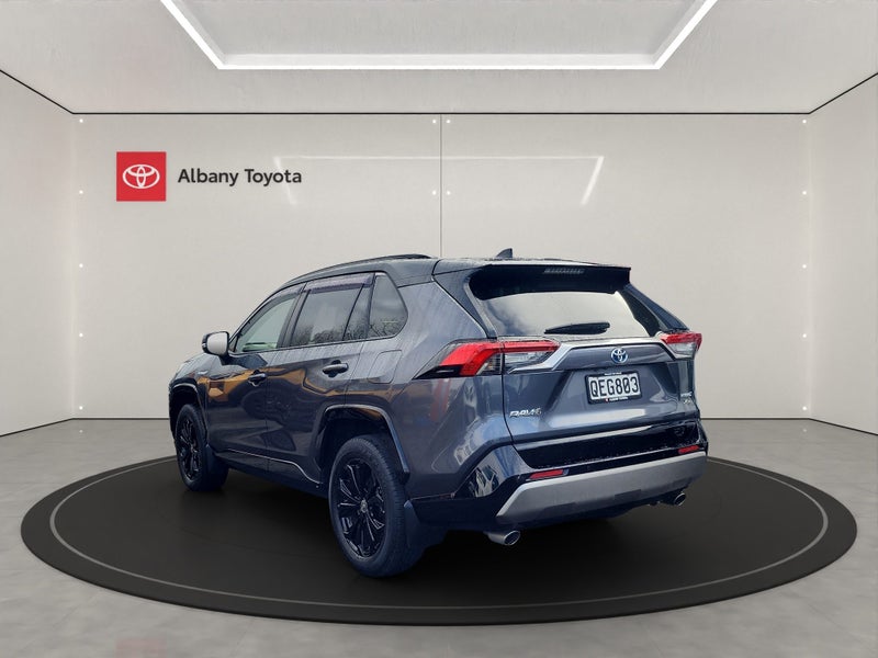 2023 Toyota RAV4 XSE 2.5P HV ECVT AWD SUV/5D/5S... image 5