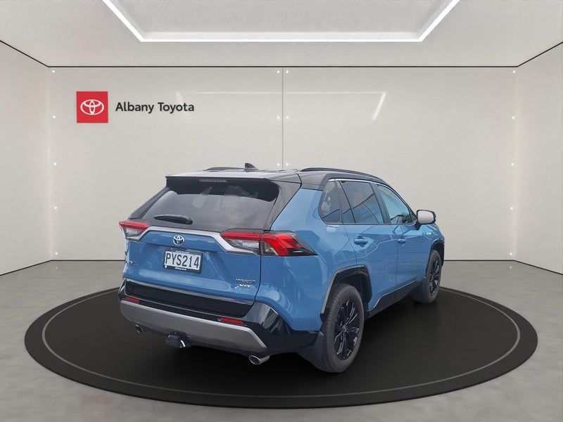 2023 Toyota RAV4 XSE 2.5P HV ECVT AWD SUV/5D/5S... image 3