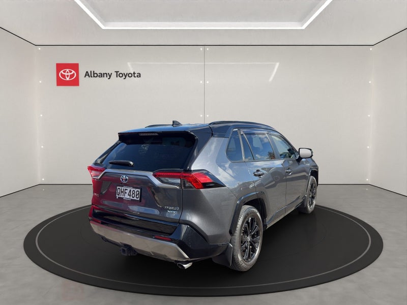 2023 Toyota RAV4 XSE 2.5P HV ECVT AWD SUV/5D/5S... image 3