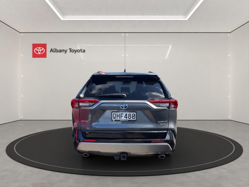 2023 Toyota RAV4 XSE 2.5P HV ECVT AWD SUV/5D/5S... image 4