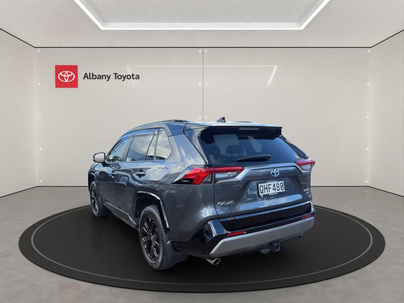 2023 Toyota RAV4 XSE 2.5P HV ECVT AWD SUV/5D/5S... image 5