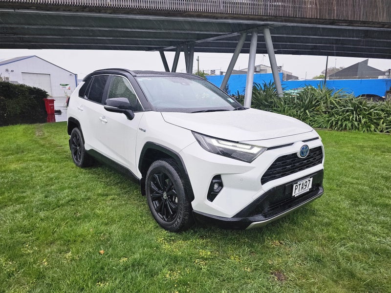 2023 Toyota RAV4 XSE 2.5P Hybrid AWD Automatic SUV image 1