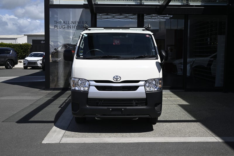 2023 Toyota Regius Ace 2.0 Petrol DX 2WD Van image 5