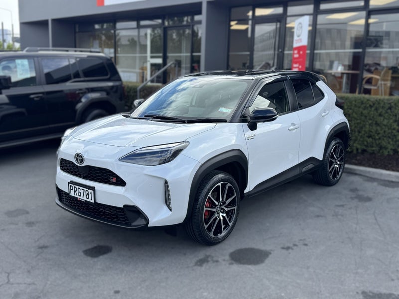 2023 Toyota Yaris 1.5 GR Hybrid 2 Wheel Drive image 3