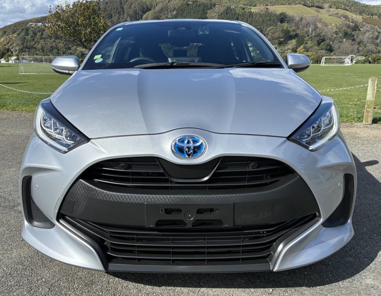2023 Toyota Yaris 1.5 Hybrid G 5 Dr Hatch CVT 2... image 3