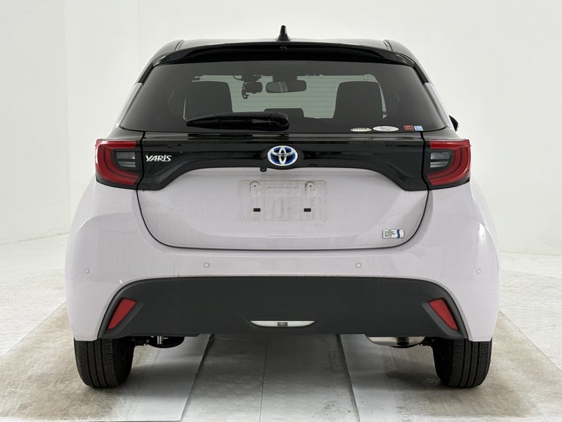 2023 Toyota Yaris 1.5 Hybrid G image 3
