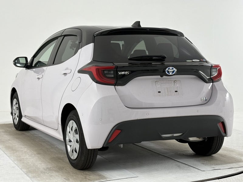 2023 Toyota Yaris 1.5 Hybrid G image 4