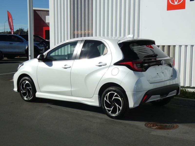 2023 Toyota Yaris 1.5 Hybrid Z 5 Dr Hatch CVT 4WD image 5