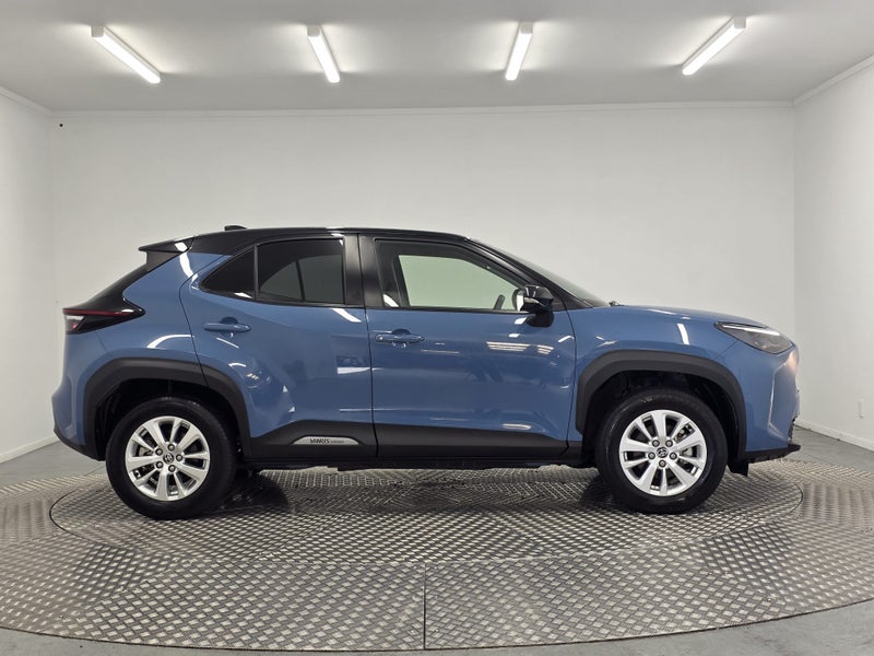 2023 Toyota Yaris Cross 1.5 Hybrid G 4WD image 2
