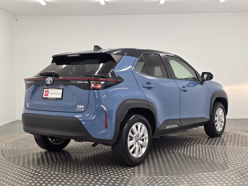 2023 Toyota Yaris Cross 1.5 Hybrid G 4WD image 3