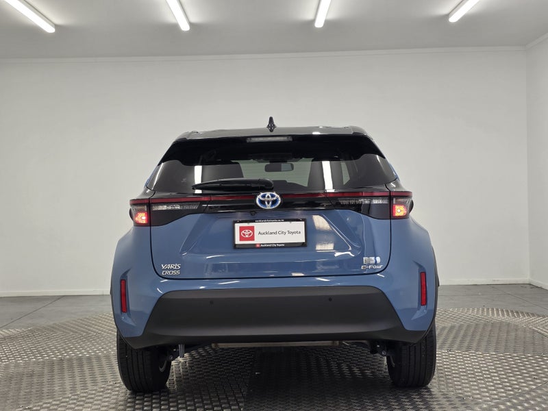 2023 Toyota Yaris Cross 1.5 Hybrid G 4WD image 4