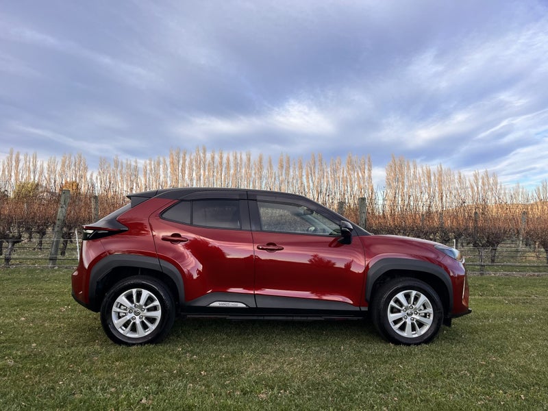 2023 Toyota Yaris Cross 1.5 Hybrid G 5Dr SUV 4W... image 3