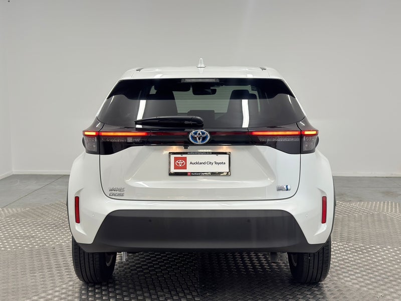 2023 Toyota Yaris Cross 1.5 Hybrid G SUV image 4