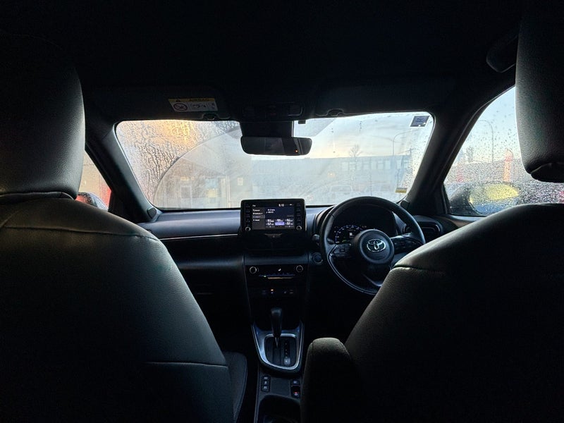 2023 Toyota Yaris Cross 1.5 Hybrid LIMITED POPU... image 2