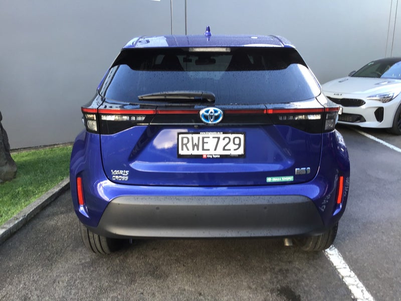 2023 Toyota Yaris Cross 1.5 Hybrid X image 3