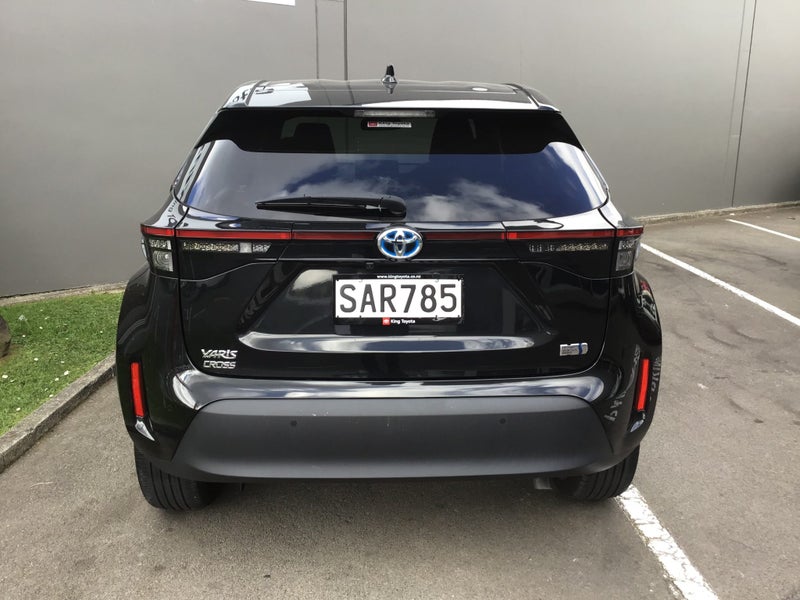 2023 Toyota Yaris Cross 1.5 Hybrid Z image 3