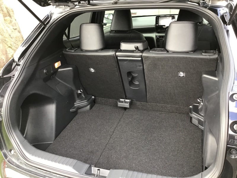2023 Toyota Yaris Cross 1.5 Hybrid Z image 5